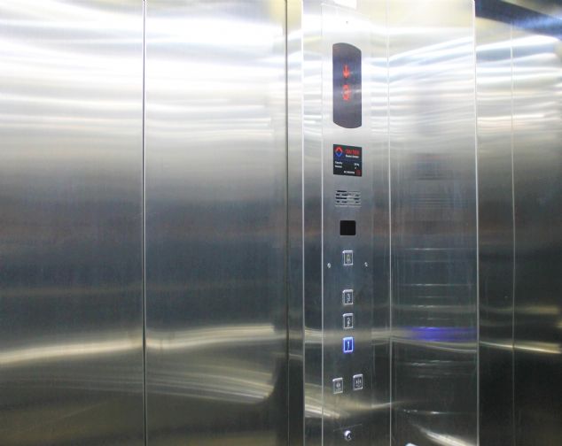 Biệt thự 5 ngủ, nội thất cao cấp cần cho thuê tại Vinhomes Riverside