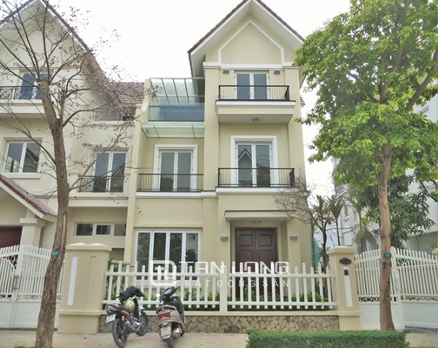 Biệt thự cao cấp Vinhomes Riverside 200m2 cho thuê