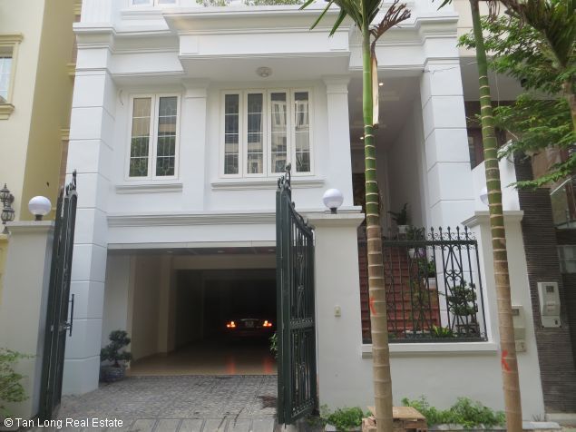 Biệt thự hiện đại diện tích 130m2 quận Cầu Giấy, Hà Nội cho thuê