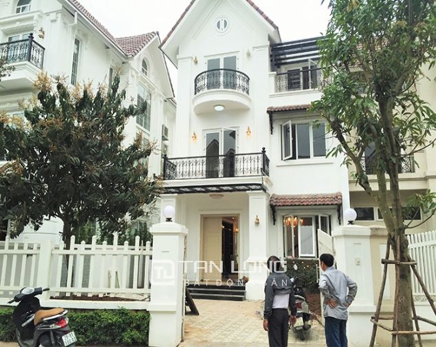 Biệt thự Hoa Lan 4 phòng ngủ đủ đồ tại Vinhomes Riverside, quận Long Biên, Hà Nội