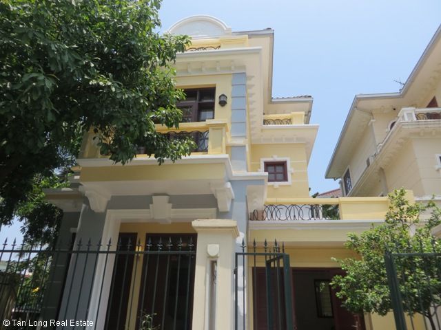Biệt thự khu D4, 280m2 cho thuê tại Ciputra, quận Tây Hồ