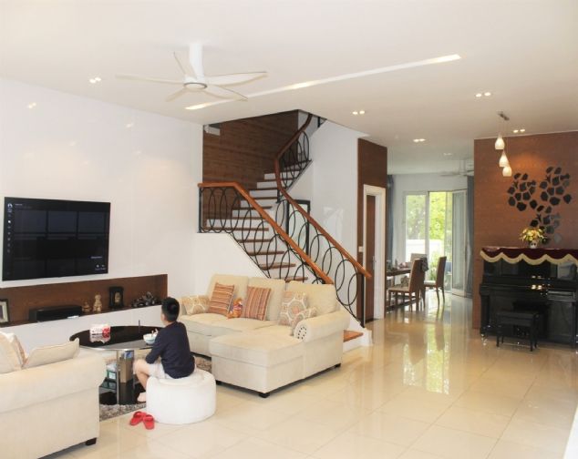 Biệt thự sân vườn, view sông cho thuê giá rẻ tại Vinhomes Riverside, Long Biên