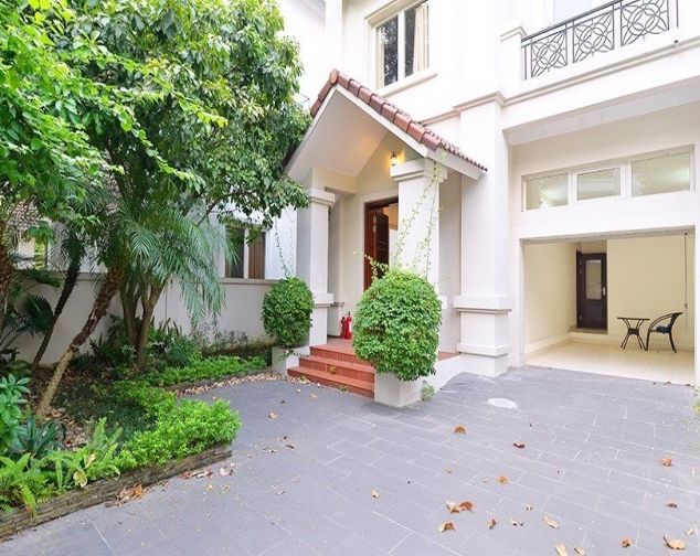 Biệt thự song lập Hoa Lan 4 ngủ, full đồ cần cho thuê tại Vinhomes Riverside