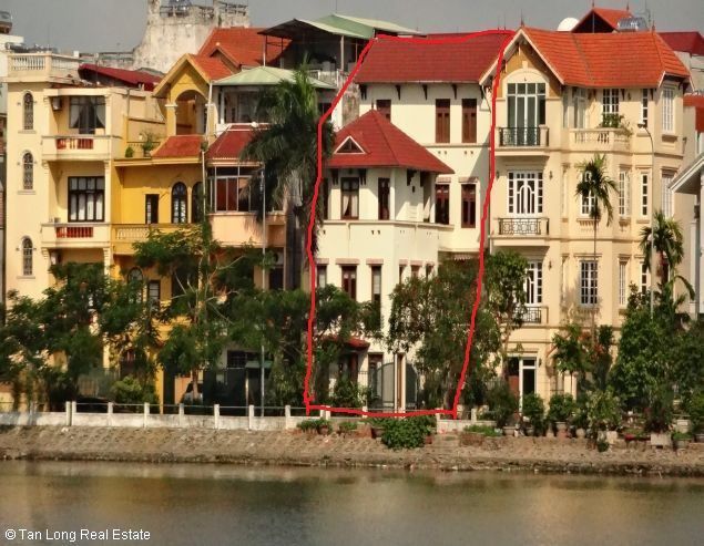 Biệt thự view hồ trong làng Nghi Tàm, Tây Hồ, Hà Nội cho thuê