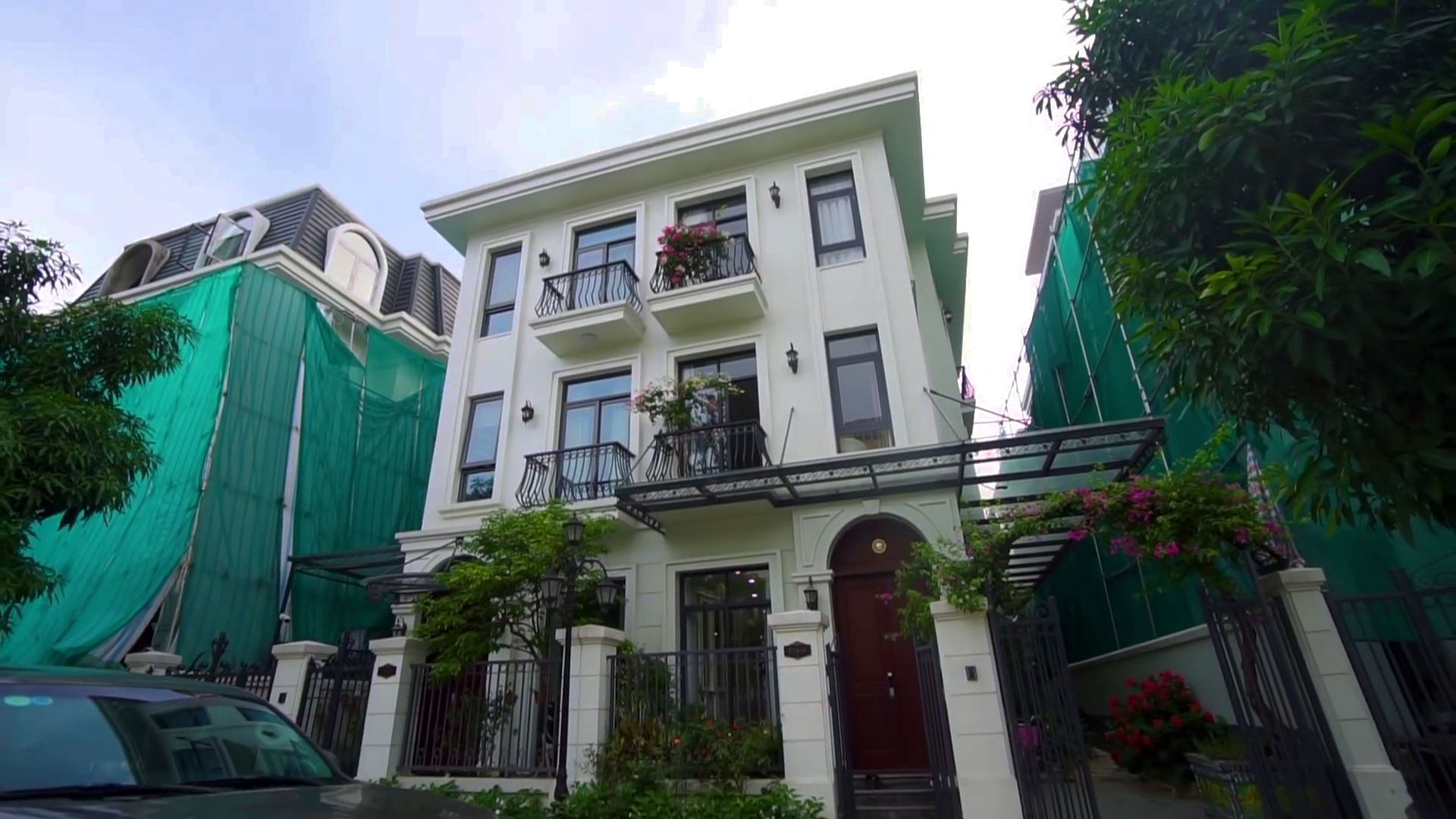 Bán biệt thự đơn lập Vinhomes Green Bay chuyển nhượng ngay