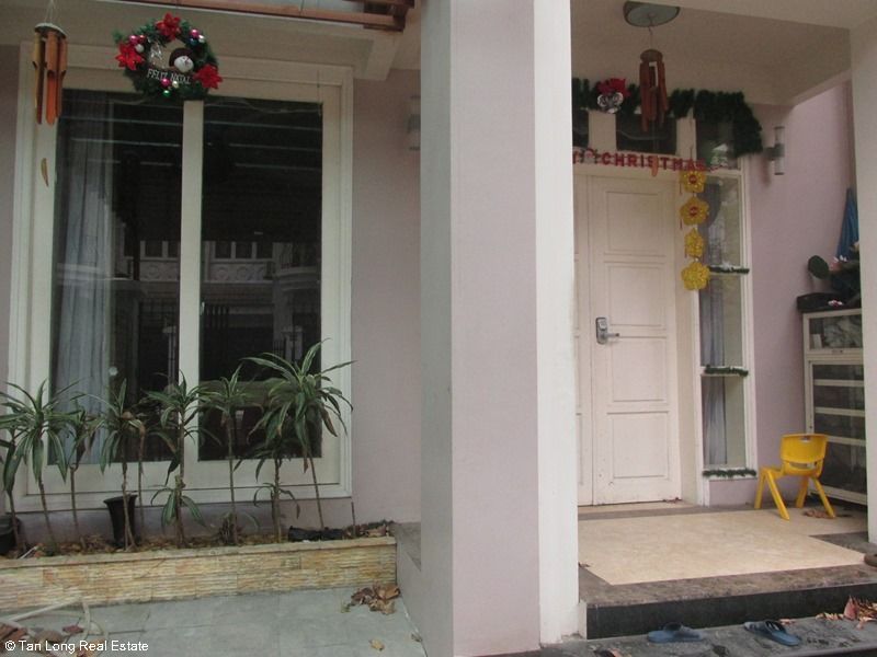 Cần bán biệt thự 126 m2 khu C1 Ciputra, quận Tây Hồ, Hà Nội