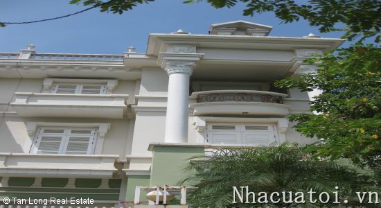 Cần bán biệt thự đủ đồ tại khu T1 Ciputra Hà Nội