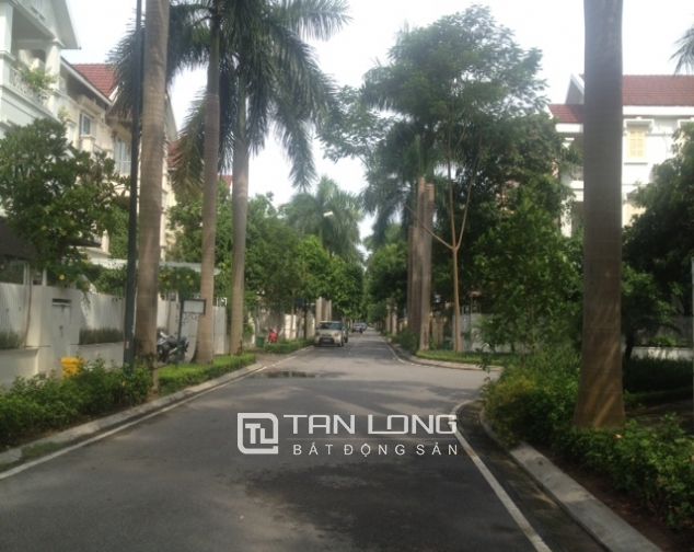 Cần bán biệt thự T3 Ciputra sổ đỏ chính chủ, hướng Tây Nam