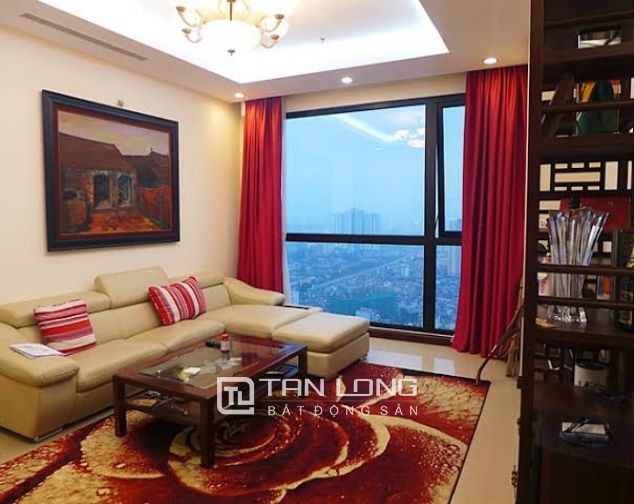 Cần bán căn hộ 134m2, 3 phòng ngủ tại tòa R5 Vinhomes Royal City, quận Thanh Xuân