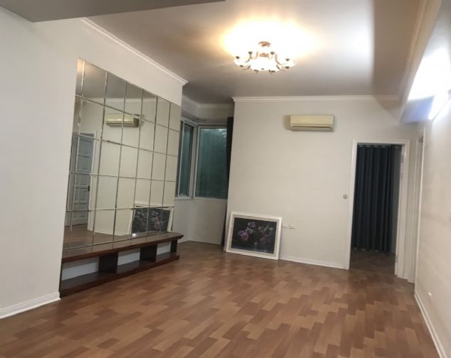 Cần bán căn hộ chung cư giá rẻ, thiết kế 3 ngủ, tầng thấp tại tòa E5 chung cư Ciputra