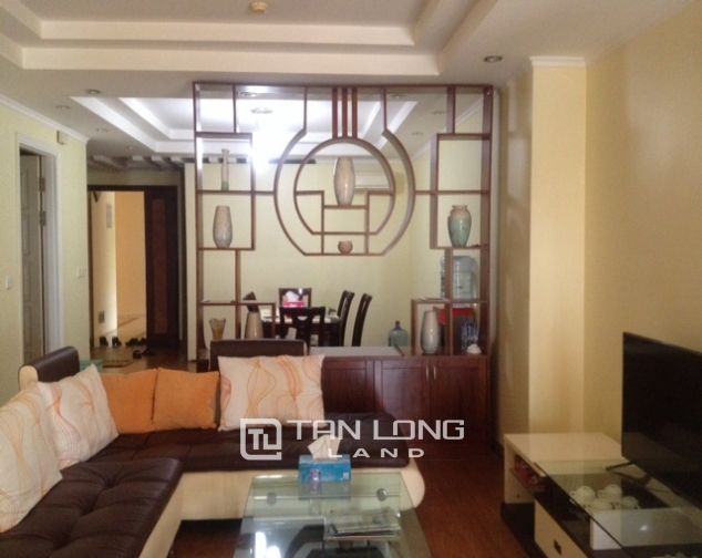 Cần bán căn hộ E5 ciputra,  sổ đỏ chính chủ