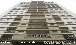 Cần bán căn hộ tại 713 Lạc Long Quân - Tây Hồ