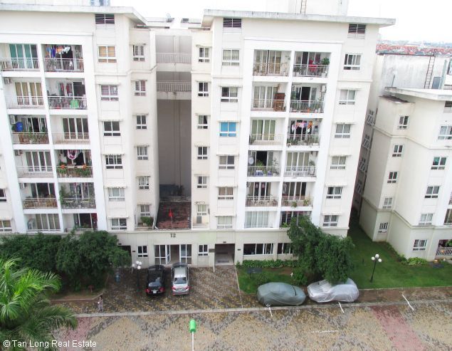 Cần bán căn hộ tại KĐT Việt Hưng, quận Long Biên