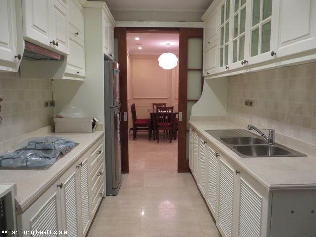 Cần bán căn hộ tòa E1 Ciputra, Hà Nội