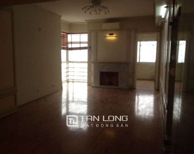 Cần bán căn hộ123m2, 3 phòng ngủ tại tòa E1 Ciputra, quận Tây Hồ