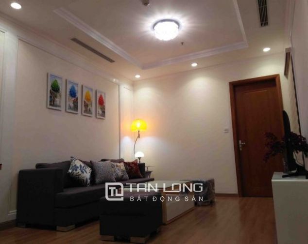 Cần bán gấp căn hộ 1 phòng ngủ tại Vinhomes Nguyễn Chí Thanh, Đống Đa