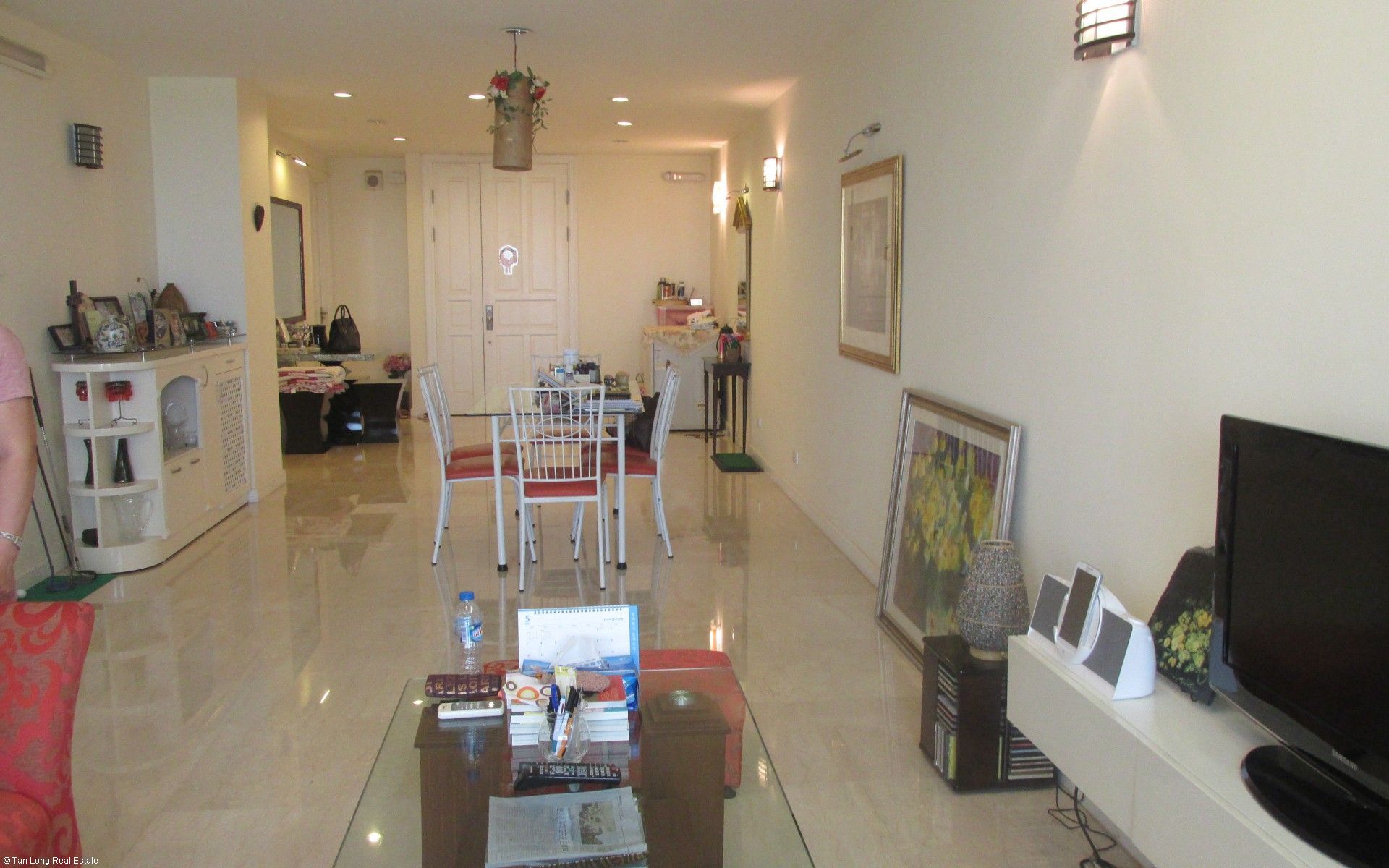 Cần bán gấp căn hộ 145m2, tầng cao tòa P1 Ciputra, quận Tây Hồ