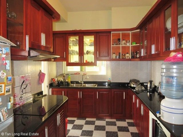 Cần bán gấp căn hộ tòa E1 Ciputra, quận Tây Hồ, Hà Nội