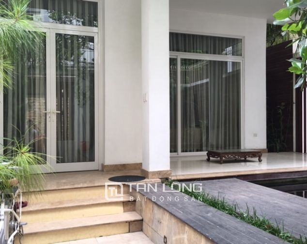 Cần cho thuê biệt thự 200m2, 3 phòng ngủ tại đường Tây Hồ, quận Tây Hồ