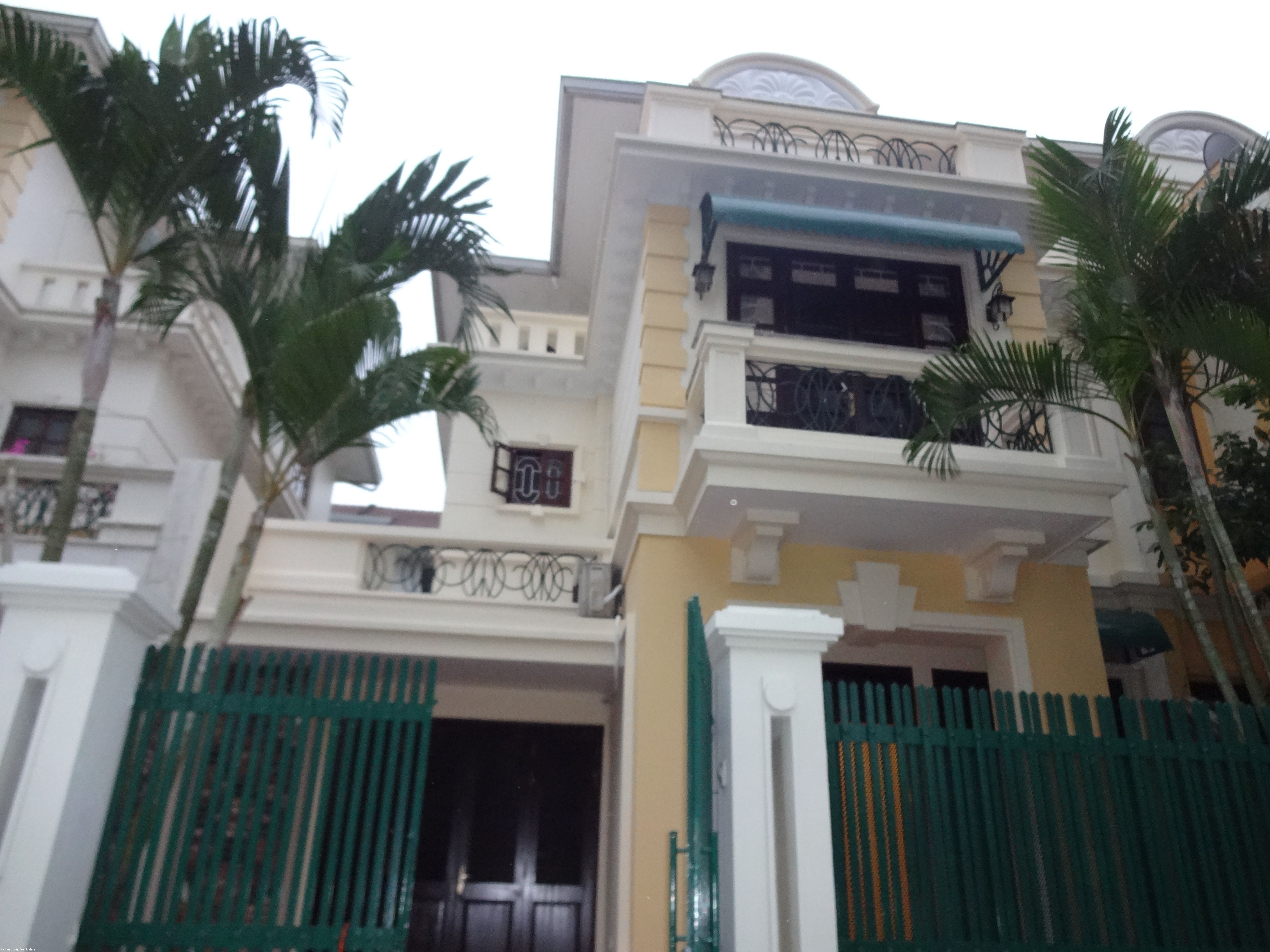 Cần cho thuê biệt thự khu C2 Ciputra