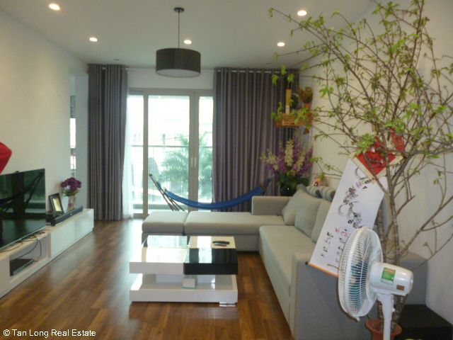 Cần cho thuê căn hộ 114 m2 tòa B3 Mandarin, quận Cầu Giấy