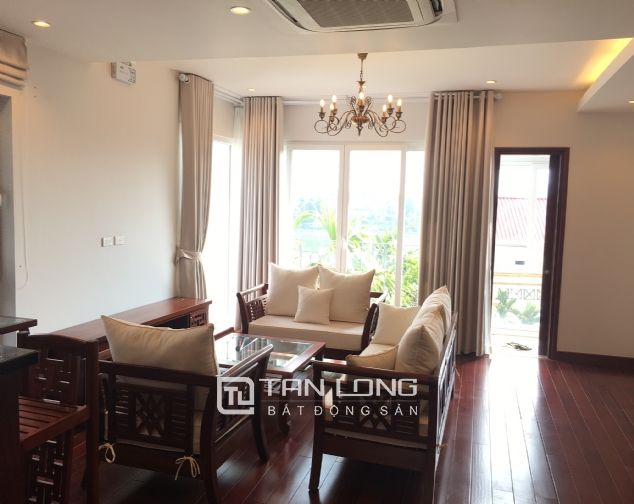 Cần cho thuê căn hộ 135m2, 2 phòng ngủ tại Âu Cơ, quận Tây Hồ