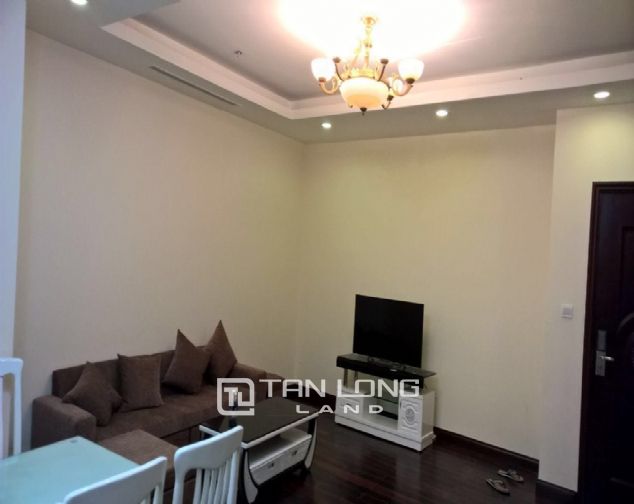 Cần cho thuê căn hộ 2 phòng ngủ ở Tòa R2 Vinhomes Royal City, quận Thanh Xuân