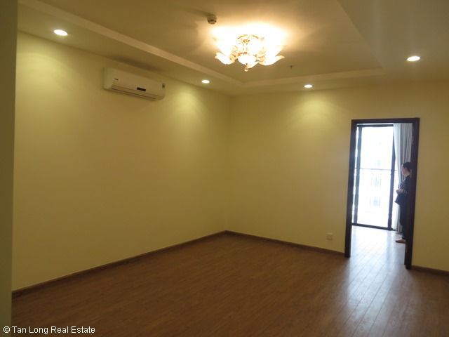 Cần cho thuê căn hộ 82m2, tòa T8 Vinhomes Times City, quận Hai Bà Trưng
