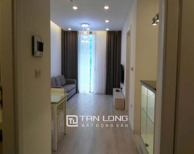 Cần cho thuê căn hộ 86m2 tại Vinhomes Nguyễn Chí Thanh, quận Đống Đa