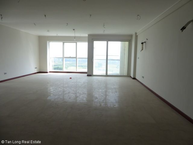 Cần cho thuê căn hộ Ciputra tòa L1, 267m2, 4 phòng ngủ, 2500$