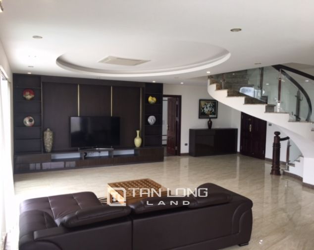 Cần cho thuê căn hộ Penhouse 600m2 tại Âu Cơ – Xuân Diệu, quận Tây Hồ