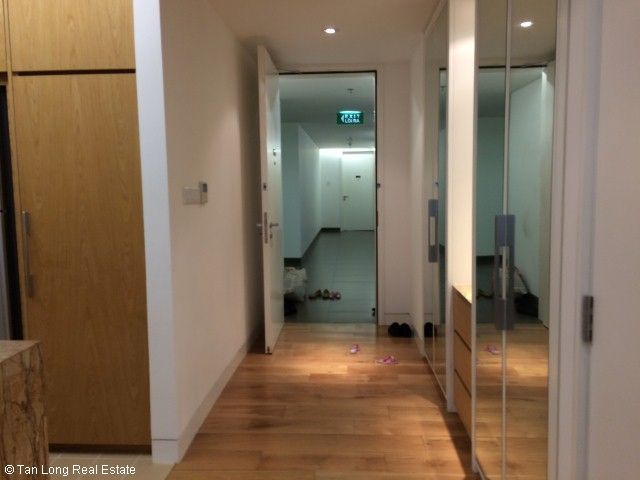 Cần cho thuê căn hộ tòa E 110m2 tại Indochina Plaza, quận Cầu Giấy