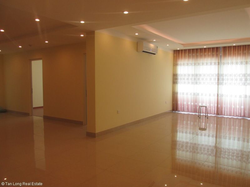 Cần cho thuê chung cư 171m2, 3 phòng ngủ tại Mandarin Garden, quận Cầu Giấy