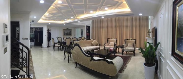 Cần cho thuê chung cư Duplex 267m2, 4 phòng ngủ tại Mandarin Garden