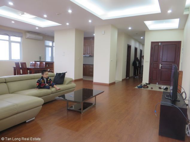 Cần cho thuê gấp căn hộ tòa Trung Yên Plaza, Cầu Giấy