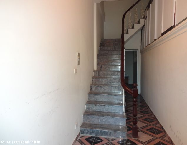 Cần cho thuê gấp nhà 60m2, 3 phòng ngủ, view Hồ Tây tại Xuân Diệu, quận Tây Hồ