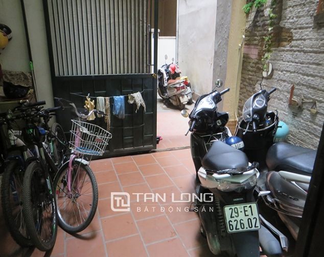 Cần cho thuê nhà 55m2 x 4 tầng tại Hồ Ba Mẫu, quận Đống Đa