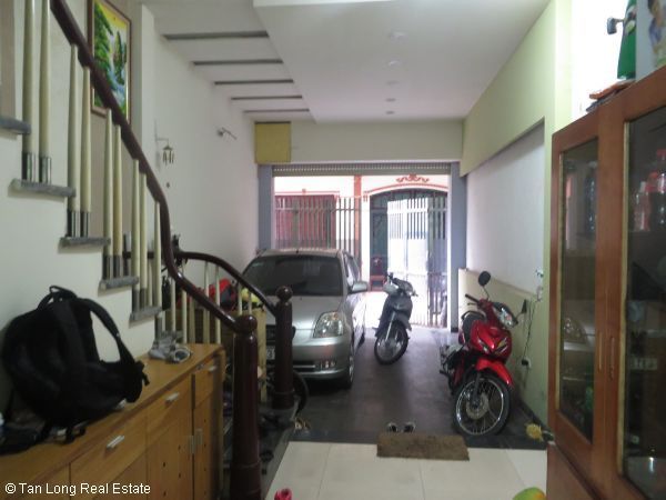 Cần cho thuê  nhà 80m2 x 4 tầng tại La Thành, quận Ba Đình