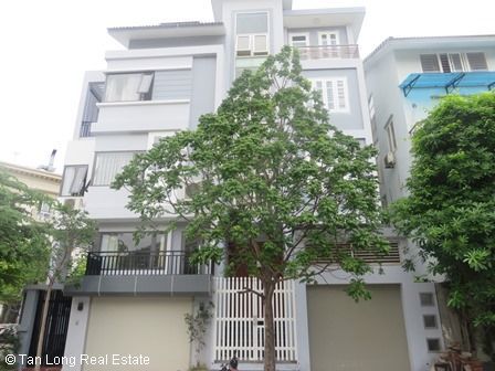 Cần cho thuê nhà liền kề tại khu đô thị Yên Hòa, quận Cầu Giấy