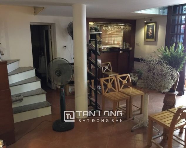 Cần cho thuê nhà mở cửa hàng trên phố Trần Quốc Toản, quận Hoàn Kiếm
