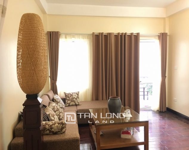 Cần cho thuê nhà riêng 5 tầng, 7 phòng ngủ ở Đặng Thai Mai, quận Tây Hồ