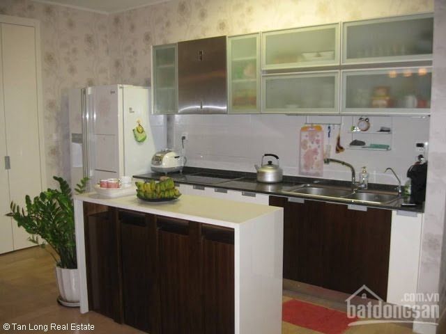 Căn hộ 110 m2 cho thuê tại chung cư N07 Dich Vọng, quận Cầu Giấy