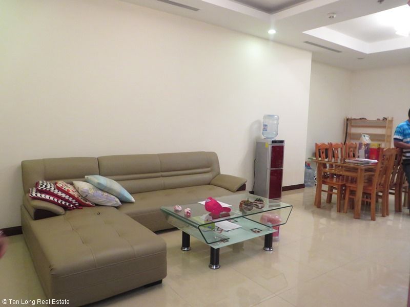 Căn hộ 114m2, đủ đồ cho thuê tại Vinhomes Royal city, quận Thanh Xuân