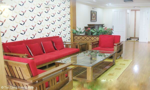 Căn hộ 143m2, 3 ngủ, đủ đồ tòa P2 Ciputra Hà Nội cho thuê