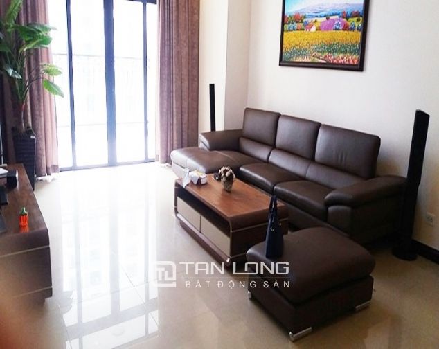 Căn hộ 2 phòng ngủ đủ đồ cho thuê tại R2, Vinhomes Royal City
