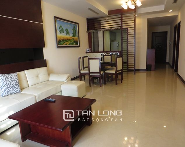 Căn hộ 2 phòng ngủ, đủ đồ cho thuê tại R4 Vinhomes Royal City, quận Thanh Xuân