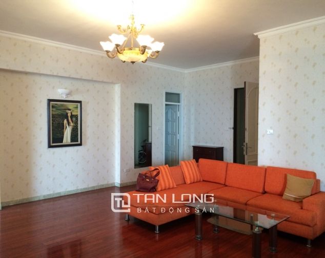 Căn hộ 3 ngủ, 146m2 tại Tòa 34T, KĐT Trung Hòa Nhân Chính cho thuê