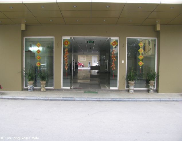 Căn hộ 3 phòng ngủ cho thuê tại tòa nhà 713 Lạc Long Quân