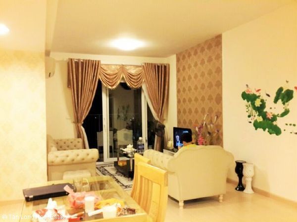 Căn hộ 3 phòng ngủ, đủ đồ cho thuê tại Ecopark, huyện Văn Giang