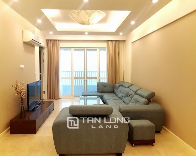 Căn hộ 4 phòng ngủ, đủ đồ tại tòa P1 Ciputra, quận Tây Hồ